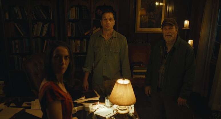 Kate O'Flynn, Matthew Rhys e Stephen Root comandam o elenco da s&eacute;rie 'O Segredo de Widow's Bay'