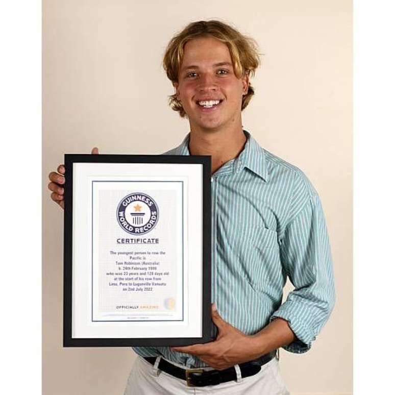 Robinson obteve do Guinness o recorde de pessoa mais jovem a atravessar o Pac&iacute;fico a remo