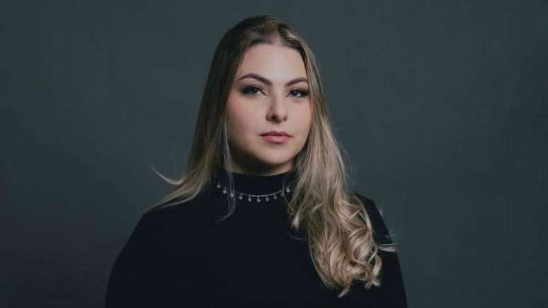 A enfermeira Raphaela Coiado e o marido ganharam a viagem para os Estados Unidos por uma a&ccedil;&atilde;o da Coca-Cola