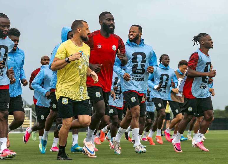 Sele&ccedil;&atilde;o congolesa, que disputar&aacute; sua primeira Copa do Mundo em 52 anos, treina em sua base, em Houston &ndash;