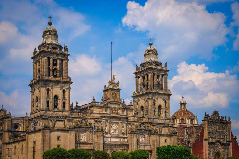 A Cidade do M&eacute;xico une riqueza hist&oacute;rica, museus de destaque mundial, gastronomia marcante e um dos est&aacute;dios mais ic&ocirc;nicos do futebol 
