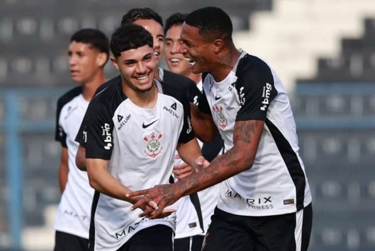 Corinthians conquistou importante vit&oacute;ria &ndash;