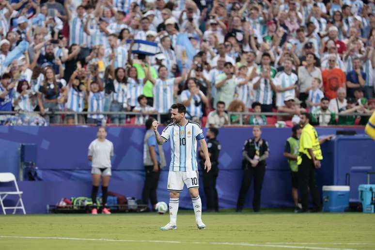 Messi abriu o placar contra a Arg&eacute;lia &ndash;