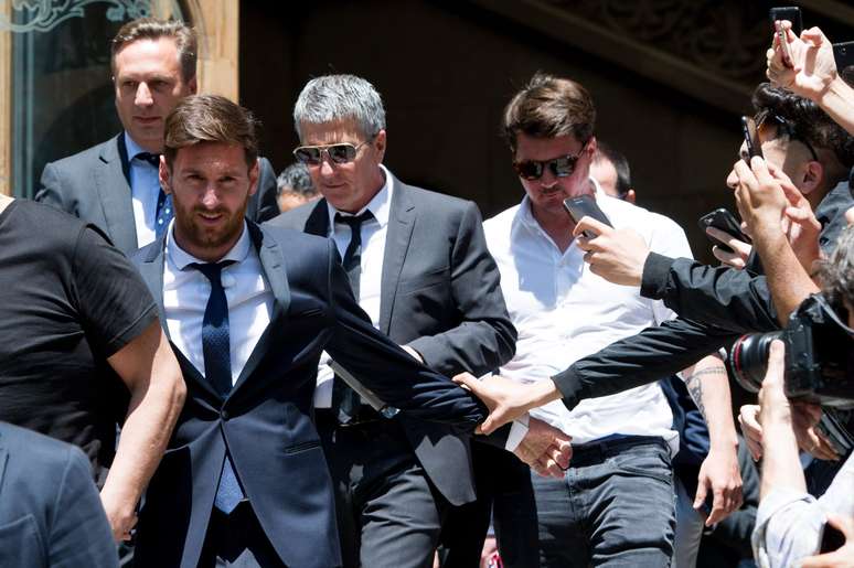 Messi ao lado de Jorge Messi 