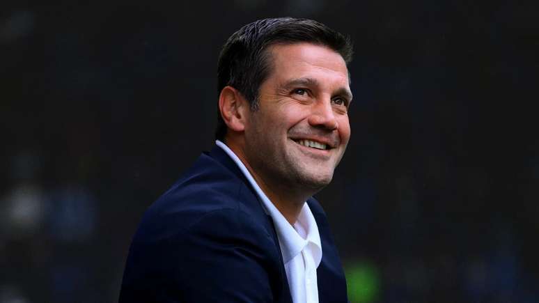 Chivu renovou contrato com a Inter at&eacute; 2028 &ndash;