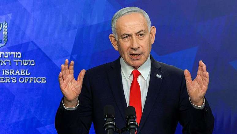 Benjamin Netanyahu disse que as for&ccedil;as israelenses permanecer&atilde;o no sul do L&iacute;bano e manter&atilde;o a capacidade de atacar amea&ccedil;as &agrave; seguran&ccedil;a de Israel