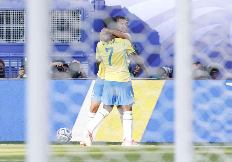 Brasil busca primeira vit&oacute;ria na Copa do Mundo &ndash;