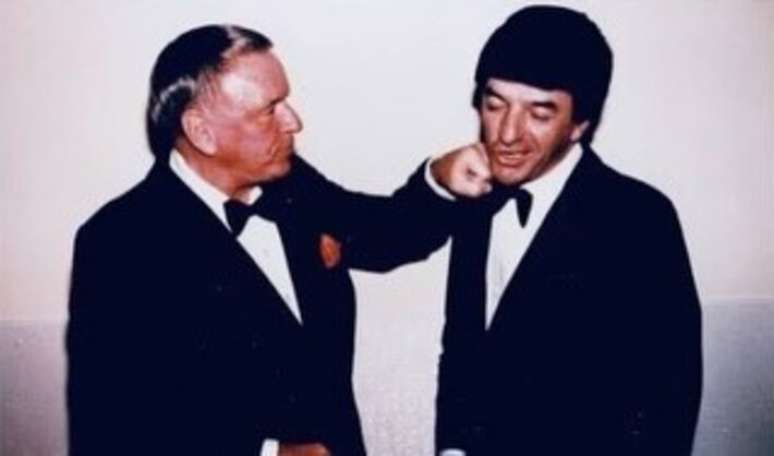 Tom Dreesen e o ex-parceiro Frank Sinatra