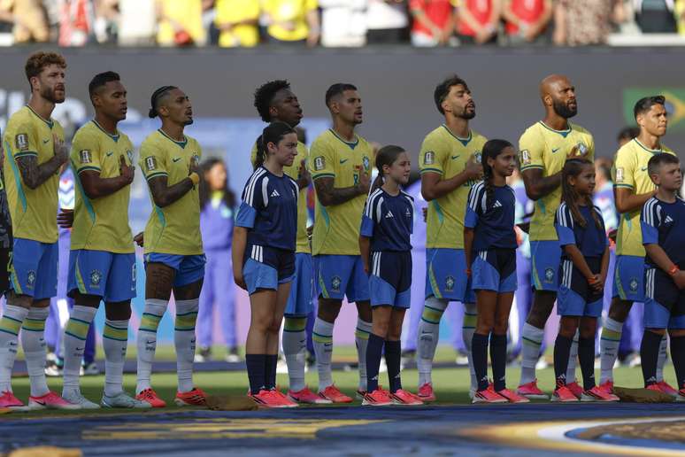 Sele&ccedil;&atilde;o Brasileira na estreia contra Marrocos