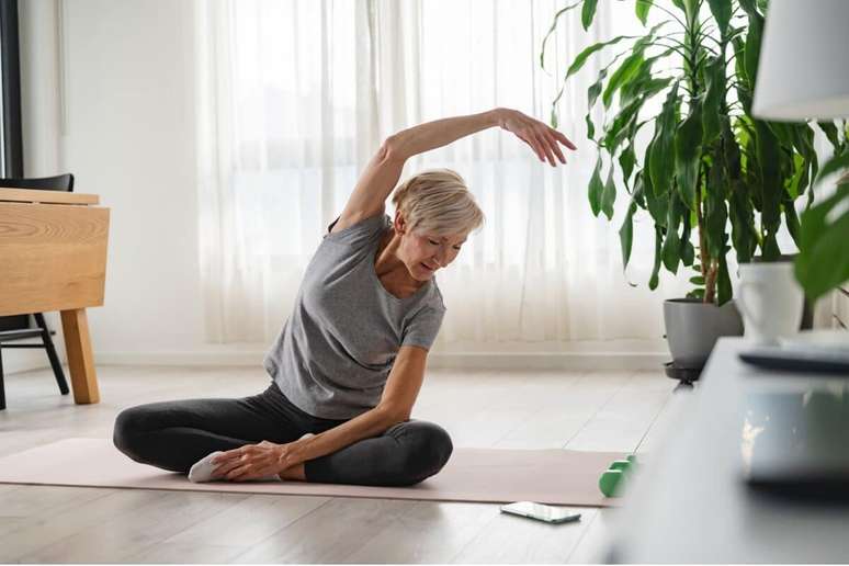 Mesmo com pouco tempo dispon&iacute;vel, a pr&aacute;tica regular de yoga pode contribuir para mais qualidade de vida 