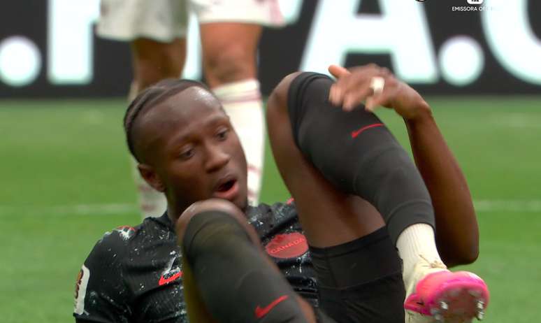 Kon&eacute; quebra perna em jogo do Canad&aacute; &ndash;