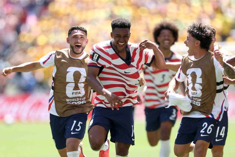 Freeman saiu correndo para celebrar o gol dos Estados Unidos &ndash;