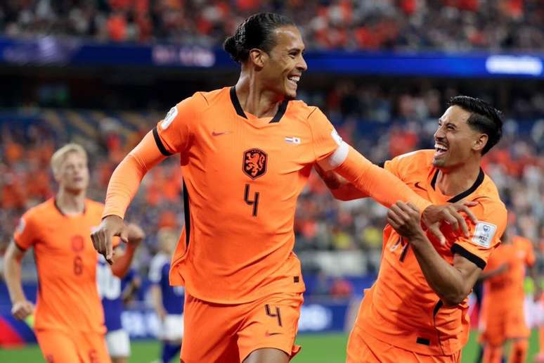 Holanda teve a chance de vencer na estreia, mas cedeu empate ao Jap&atilde;o &ndash;