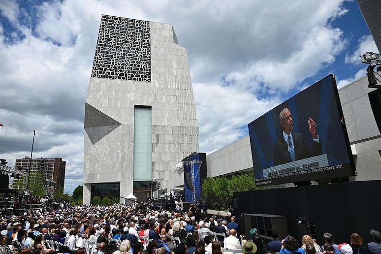 Obama fez seu discurso em frente &agrave; torre do Centro