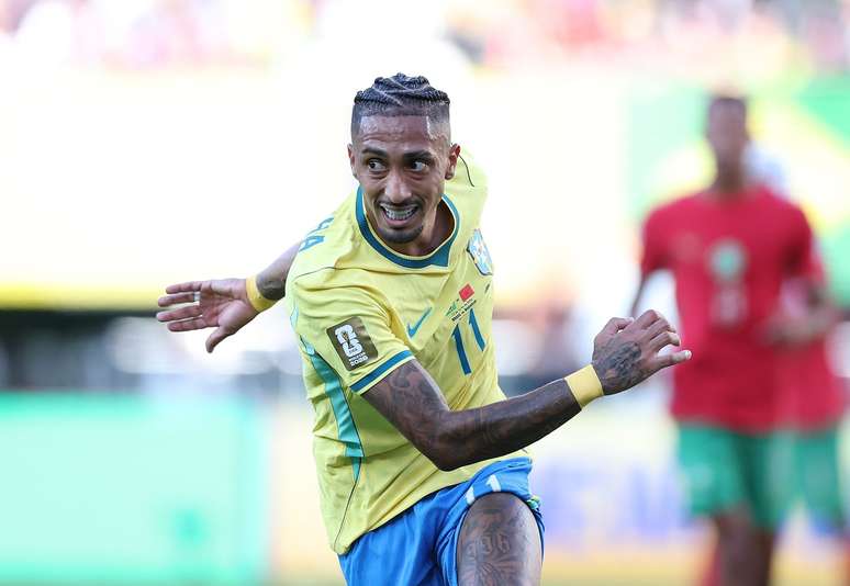 Raphinha durante partida contra Marrocos, pela estreia do Brasil no grupo C da Copa do Mundo de 2026 