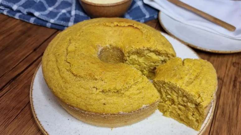 Bolo de milho sem lactose sem gl&uacute;ten e vegano.