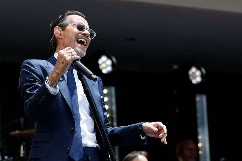 Marc Anthony foi um dos muitos artistas que se apresentaram na inaugura&ccedil;&atilde;o do Centro Presidencial Obama