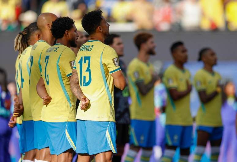 Hino do Brasil &eacute; eleito o mais bonito entre os 48 pa&iacute;ses que disputam a Copa &ndash;