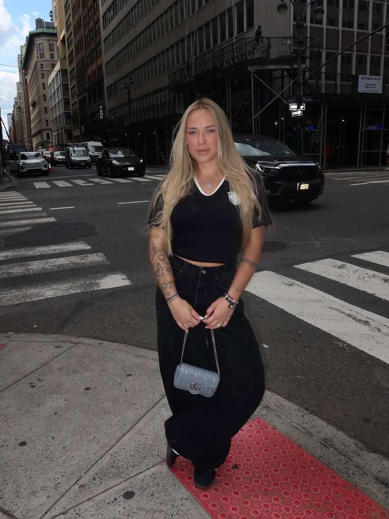 Myckaela Lobianco mostra look para segundo jogo do Brasil na Copa
