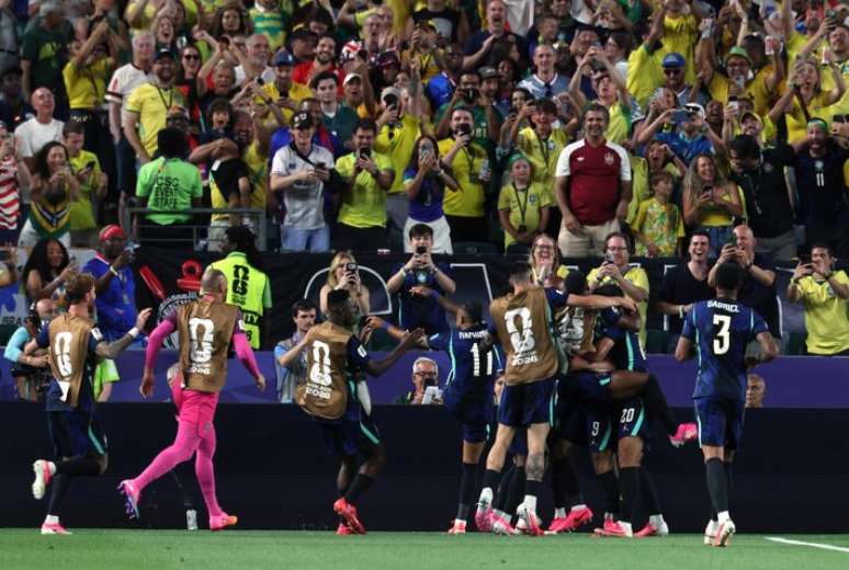 Vit&oacute;ria sobre o Haiti deixa o Brasil na lideran&ccedil;a do Grupo C da Copa do Mundo