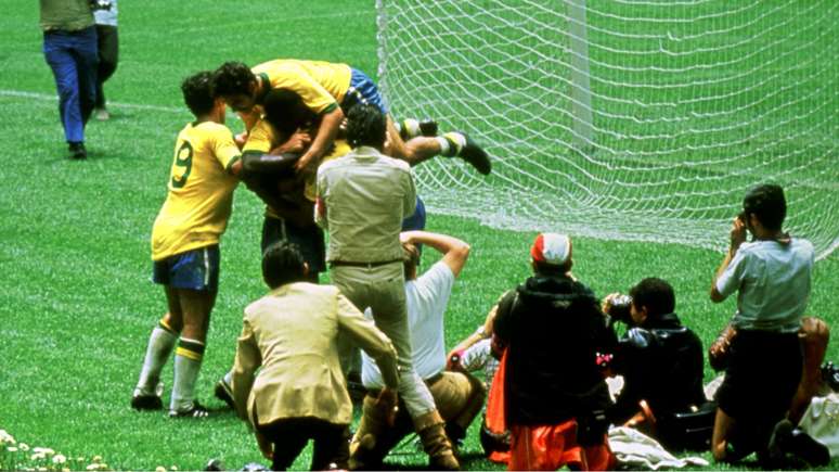 O lend&aacute;rio esquadr&atilde;o brasileiro da Copa de 1970 levou pouco mais de 30 segundos para marcar seu hist&oacute;rico gol em jogada coletiva...