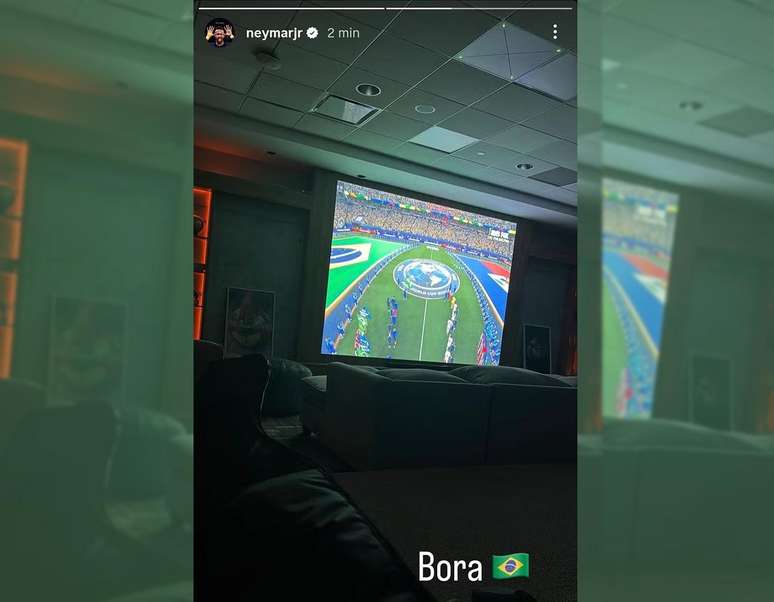 Neymar posta foto assistindo o jogo do Brasil &ndash;