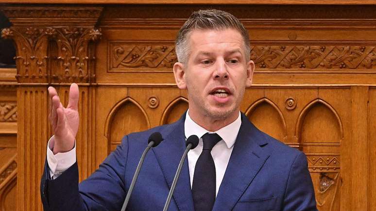 O novo primeiro-ministro da Hungria, P&eacute;ter Magyar, n&atilde;o prop&ocirc;s altera&ccedil;&otilde;es das medidas de promo&ccedil;&atilde;o da natalidade criadas no governo anterior