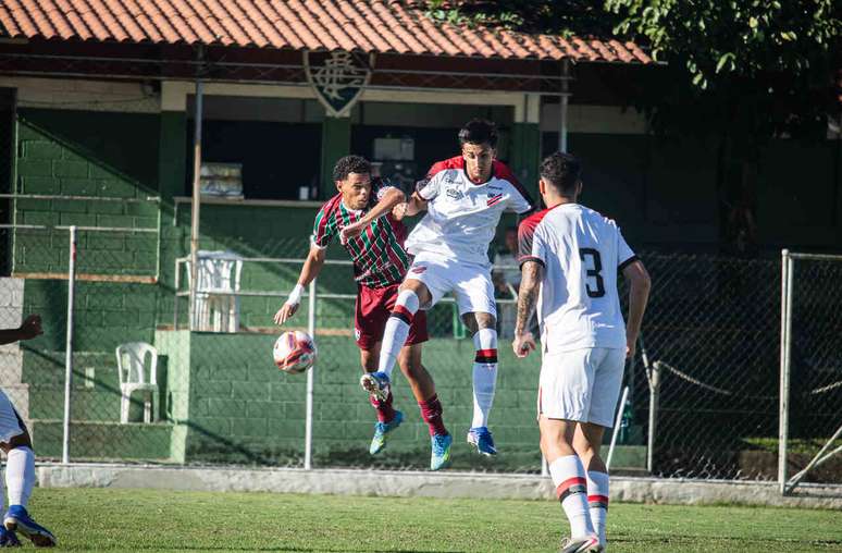 Fluminense fica no zero com o Athletico &ndash;