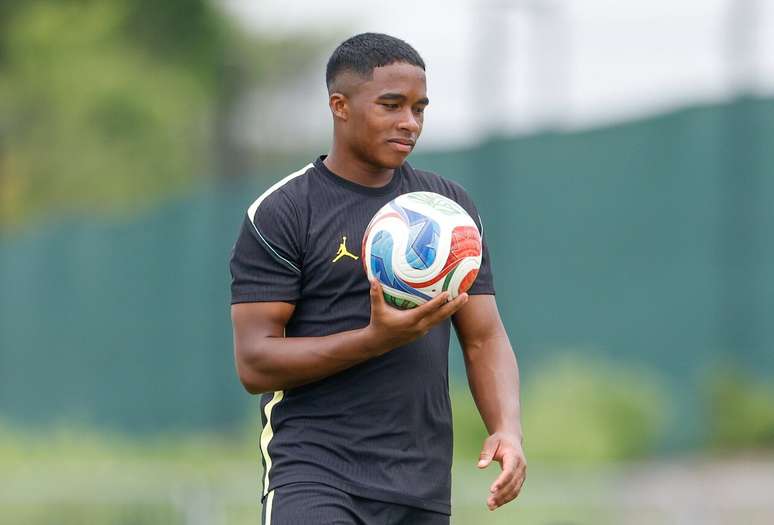 Endrick &eacute; muito pedido para ser titlar do Brasil pelo torcedor &ndash;