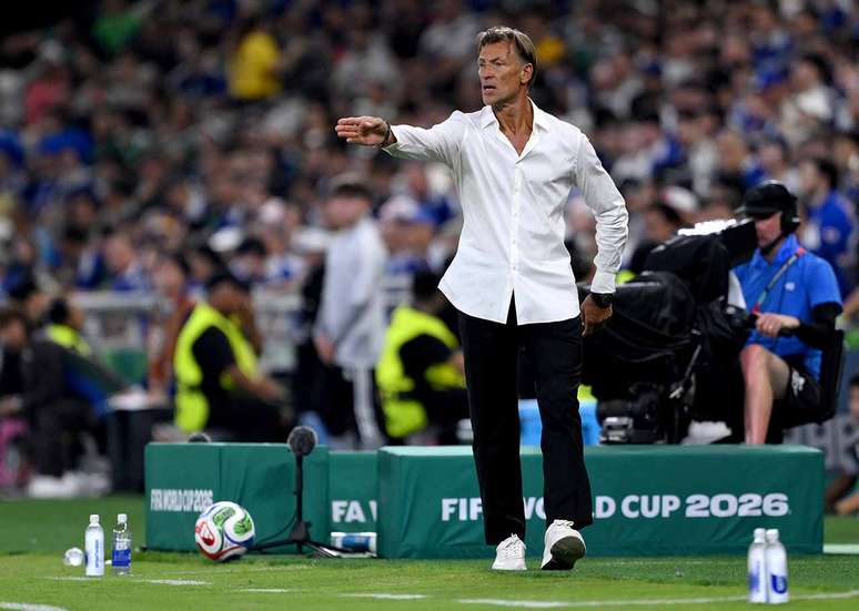 Herve Renard sucedeu Sabri Lamouchi no comando da sele&ccedil;&atilde;o tunisiana &ndash;