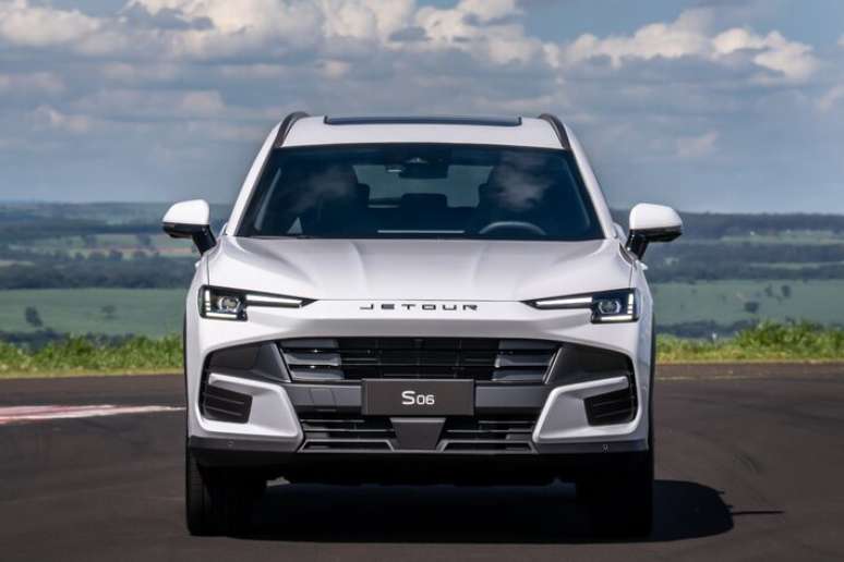Jetour S06