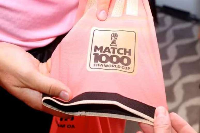 Patch personalizado para o mil&eacute;simo jogo da Copa do Mundo 