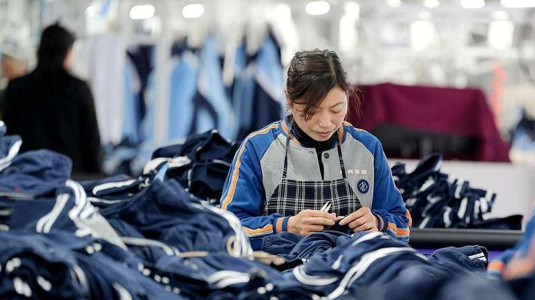 A mudan&ccedil;a no modo de vestir acontece em meio a um cen&aacute;rio de enfraquecimento do consumo na economia chinesa