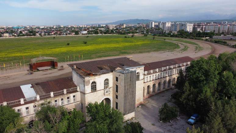 O hip&oacute;dromo Ak Kula seis meses antes de ser demolido