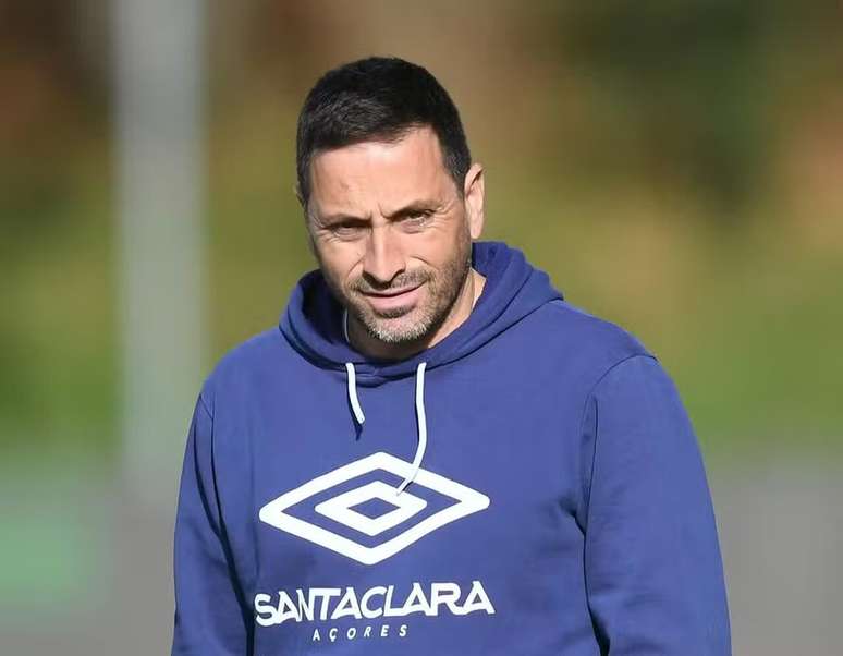 T&eacute;cnico Vasco Matos est&aacute; na mira do Gigante da Colina &ndash;