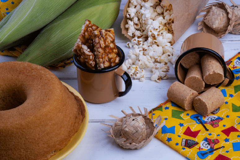 Os pratos t&iacute;picos da festa podem ajudar a decorar a mesa 