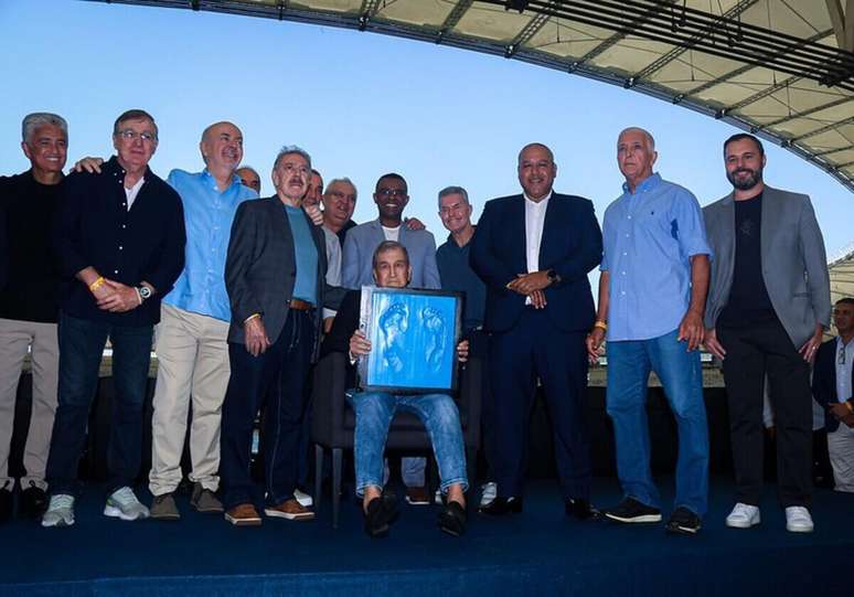 Parreira ganhou homenagem no Maracan&atilde; &ndash;