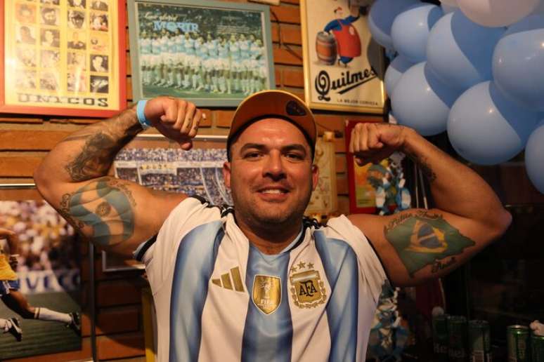 Filho de m&atilde;e argentina e pai brasileiro, Thiago Panocian exibe as duas nacionalidades nos bra&ccedil;os