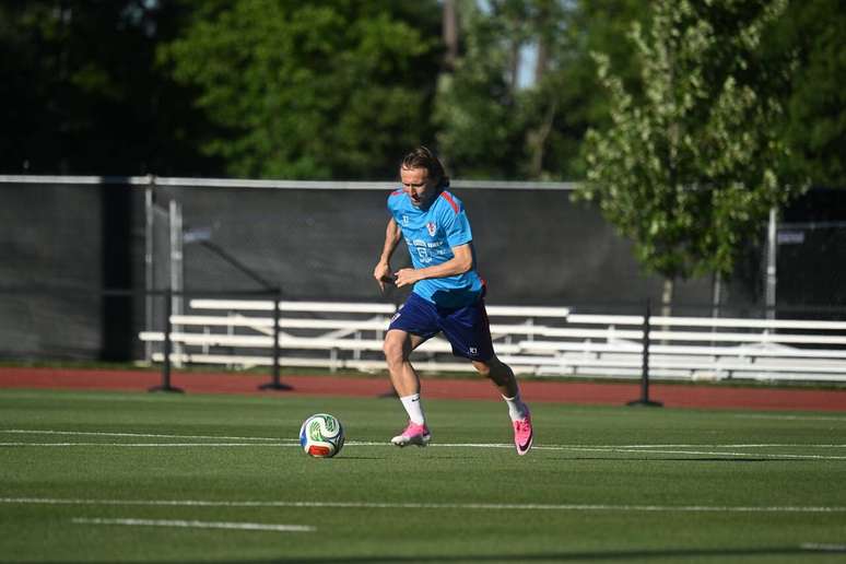 Modric em a&ccedil;&atilde;o no treino croata. Nesta ter&ccedil;a, em Toronto, chega ao jogo 200 pela sua sele&ccedil;&atilde;o.