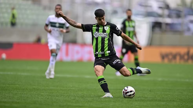Paulinho disputou a S&eacute;rie B pelo Am&eacute;rica-MG. 