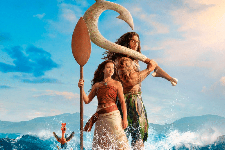 O live-action &ldquo;Moana&rdquo; acompanha a jornada da jovem navegadora em sua travessia pelo oceano ao lado de Maui para salvar sua ilha e descobrir sua identidade 