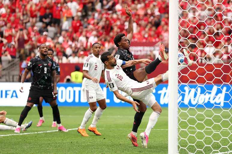 Catar jogou mal e foi goleado pelo Canad&aacute; na segunda rodada do grupo &ndash;