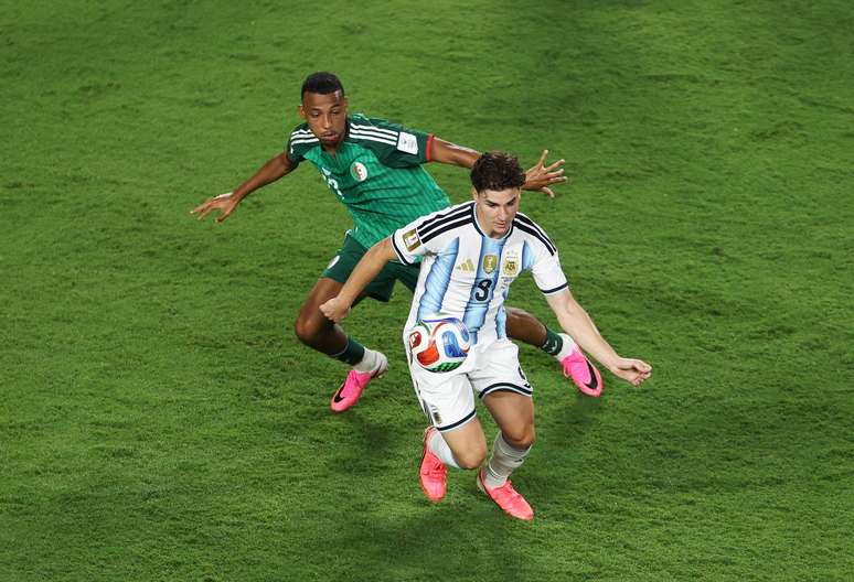 Juli&aacute;n &Aacute;lvarez durante partida da Argentina na Copa do Mundo &ndash; 