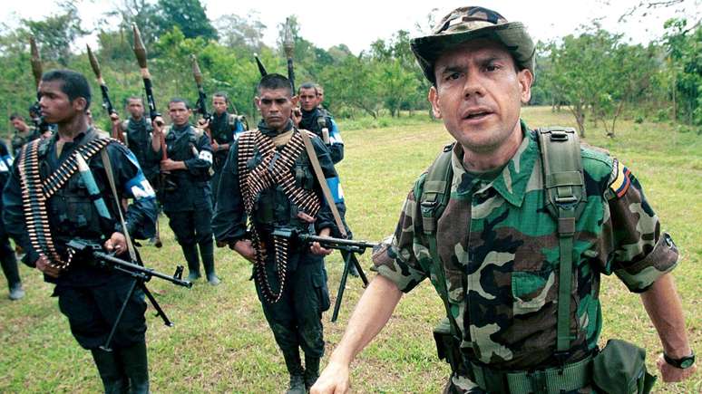 Carlos Casta&ntilde;o, antigo l&iacute;der das AUC, assassinado em 2004