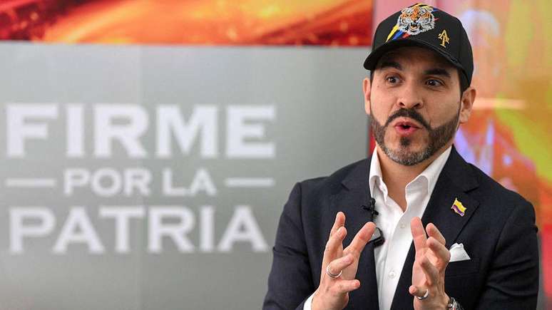Abelardo de la Espriella possui passaporte americano