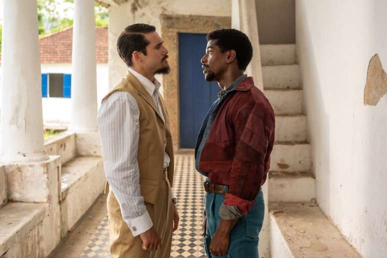 Tonho confronta Mirinho por causa de Alika