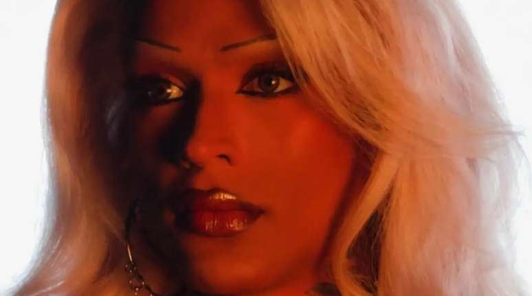 A turn&ecirc; &ldquo;Fenomenal&rdquo; foi estruturada para celebrar os 10 anos de carreira de Lia Clark, reunindo momentos centrais de sua discografia &ndash; Divulga&ccedil;&atilde;o