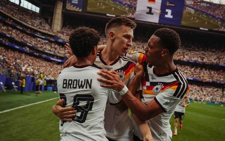 Alemanha segue 100% na Copa e garantida em 1&ordm; no Grupo