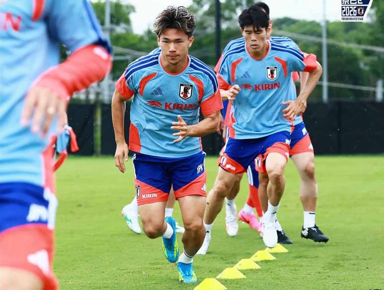 Sele&ccedil;&atilde;o Nip&ocirc;nica fecha prepara&ccedil;&otilde;es para o &uacute;ltimo jogo da primeira fase &ndash;