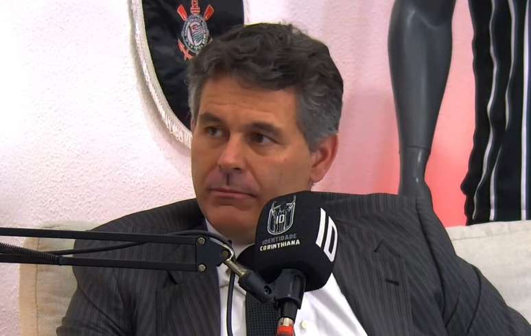 Armando Mendon&ccedil;a &eacute; acusado de quatro crimes diferentes-